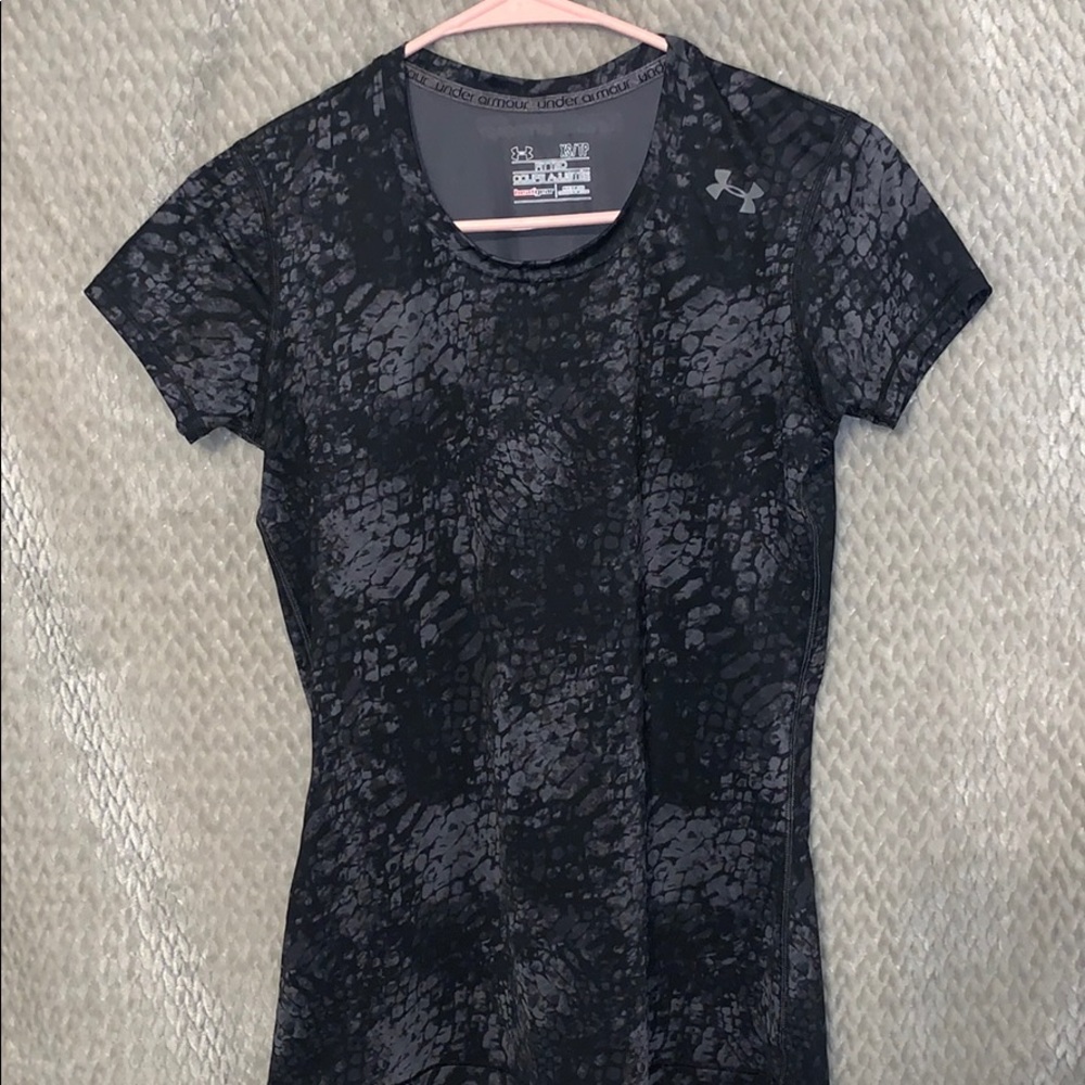 Under armor shirt